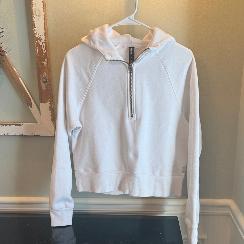 NWOT Vuori Restore Half White Half-Zip Hoodie Sweatshirt - Women